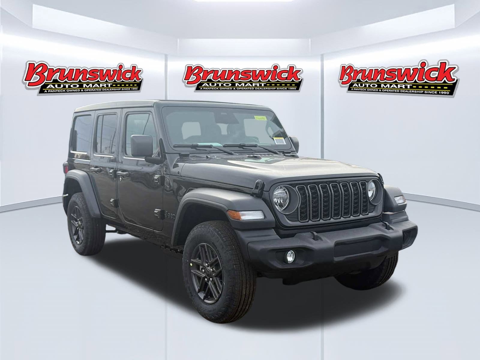 2026 Jeep Wrangler 4-Door Sport S's photo