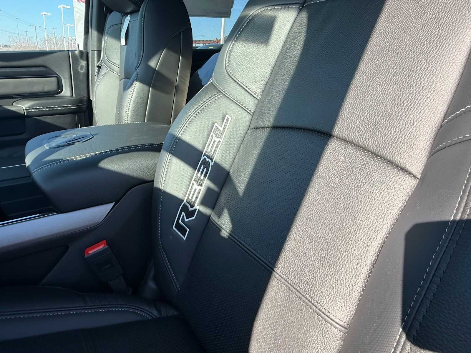 2026 RAM 2500 Limited - Photo 8