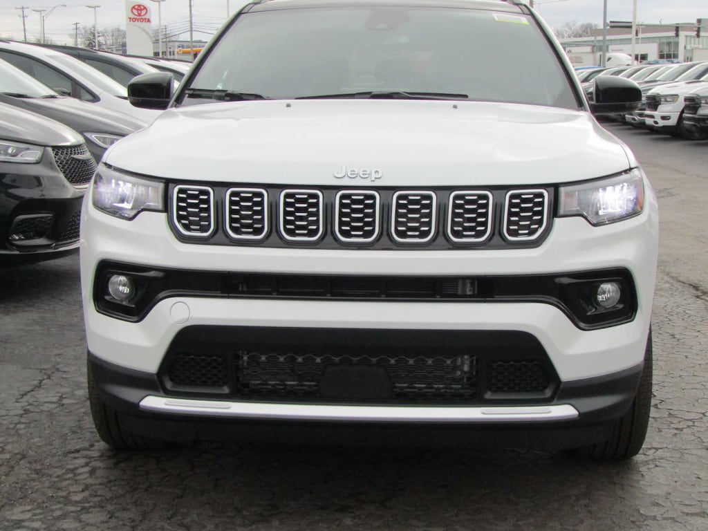 New 2024 Jeep Compass LIMITED 4X4 For Sale in Brunswick, OH Near