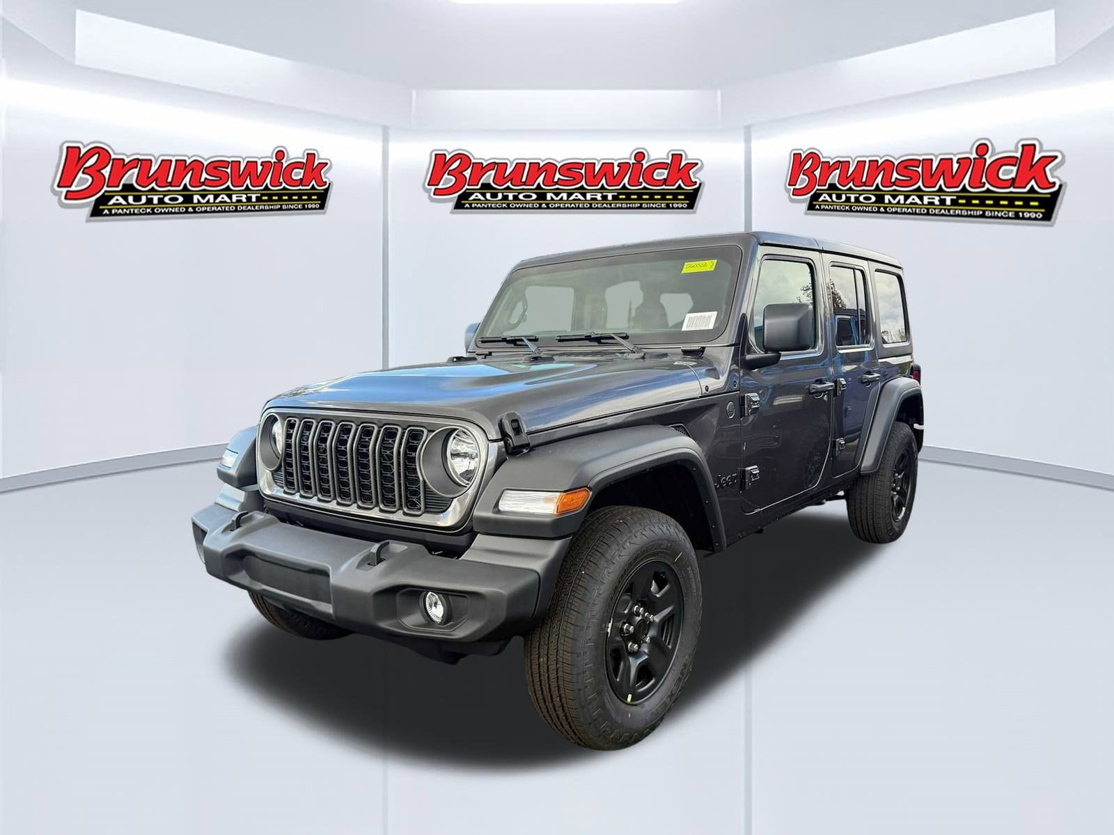 2026 Jeep Wrangler 4-Door Sport's photo