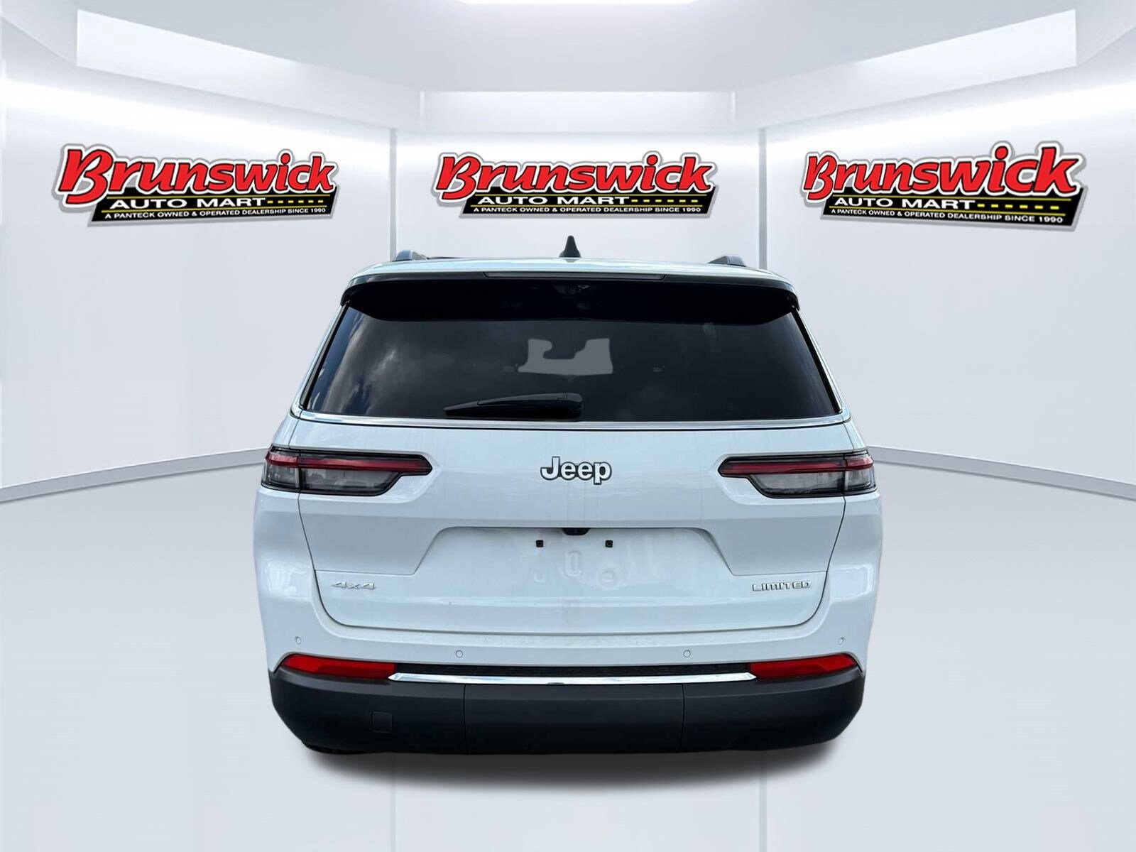 2025 Jeep Grand Cherokee Limited photo 4