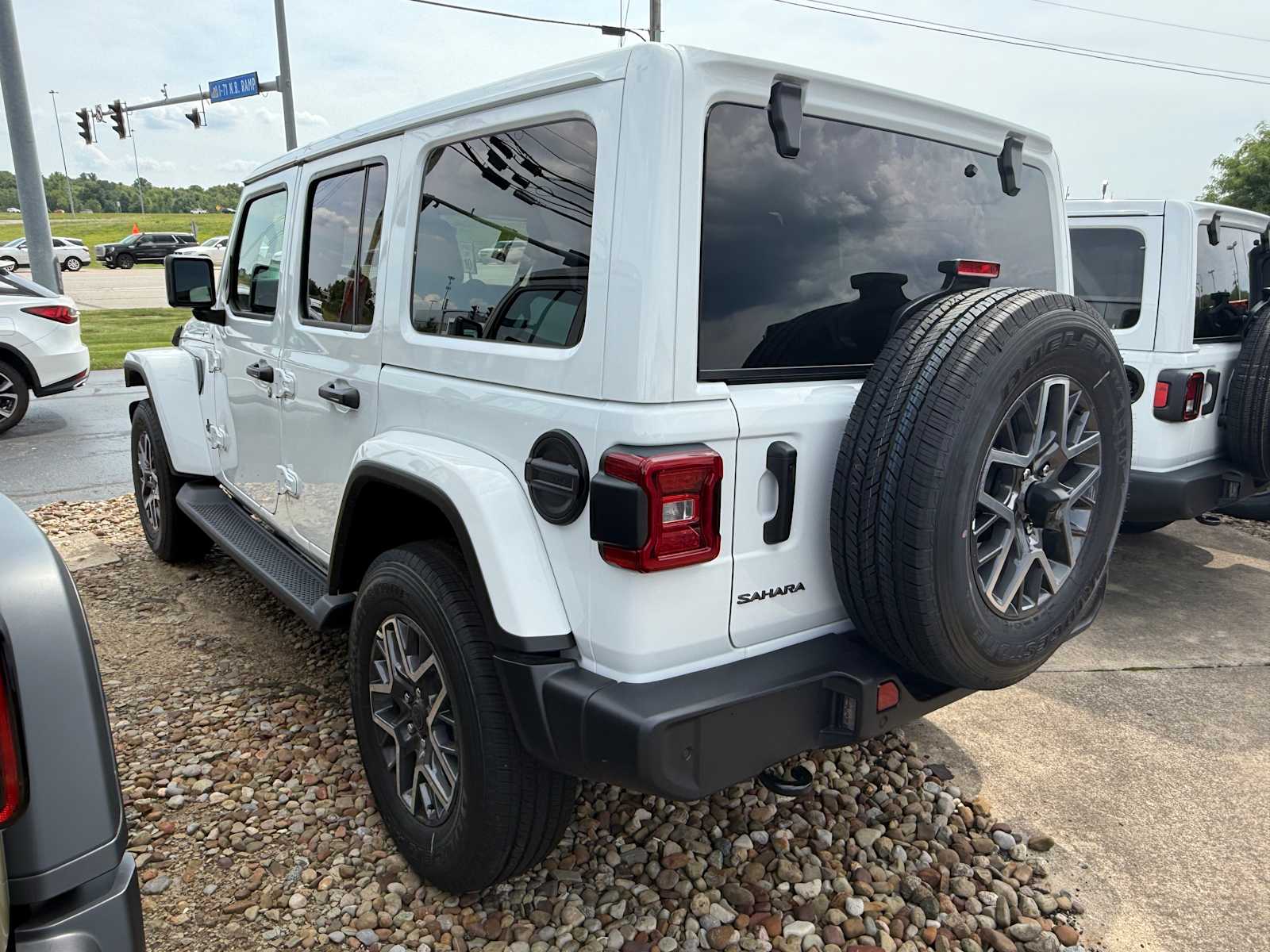 2025 Jeep Wrangler Sahara photo 3