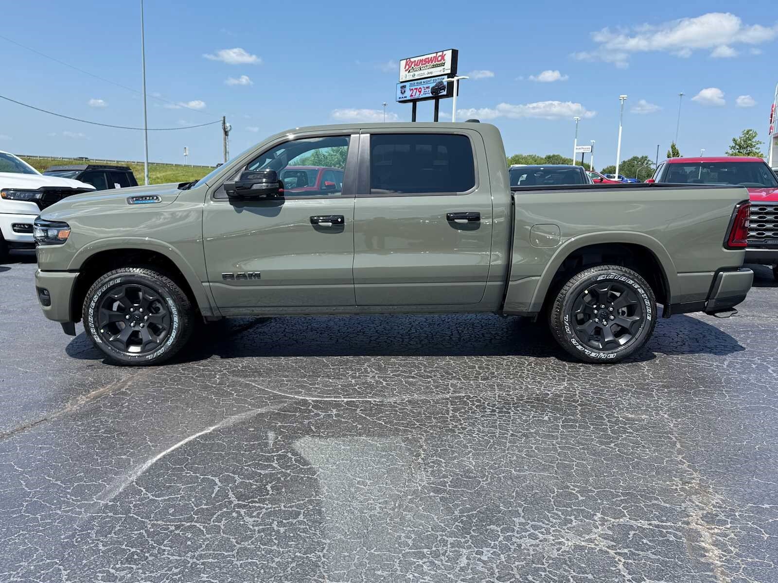 2025 Ram 1500 Big Horn photo 3