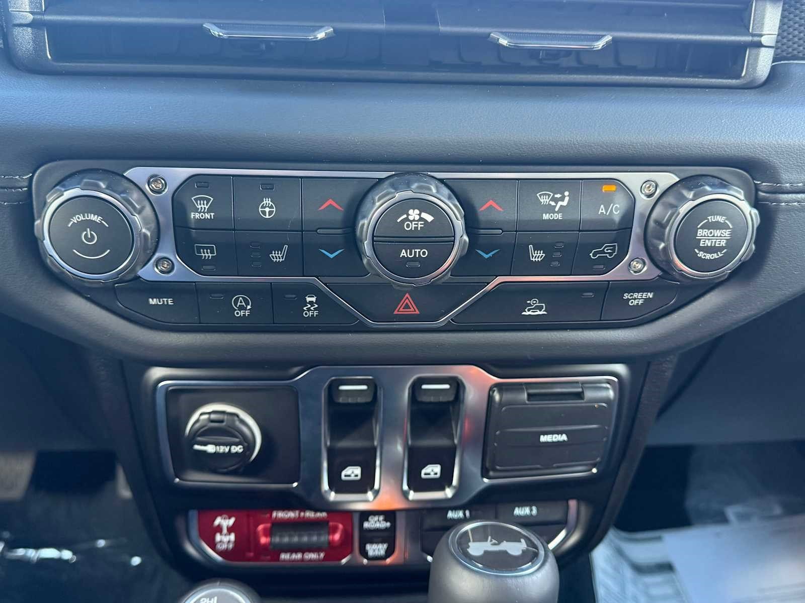 2026 Jeep Wrangler 2-Door Rubicon - Photo 16