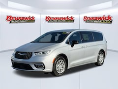 2026 Chrysler Pacifica SELECT Passenger Van