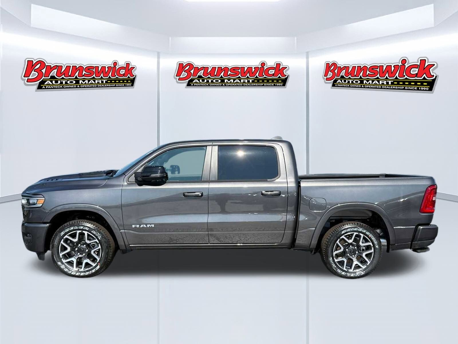 2026 Ram 1500 Laramie photo 2