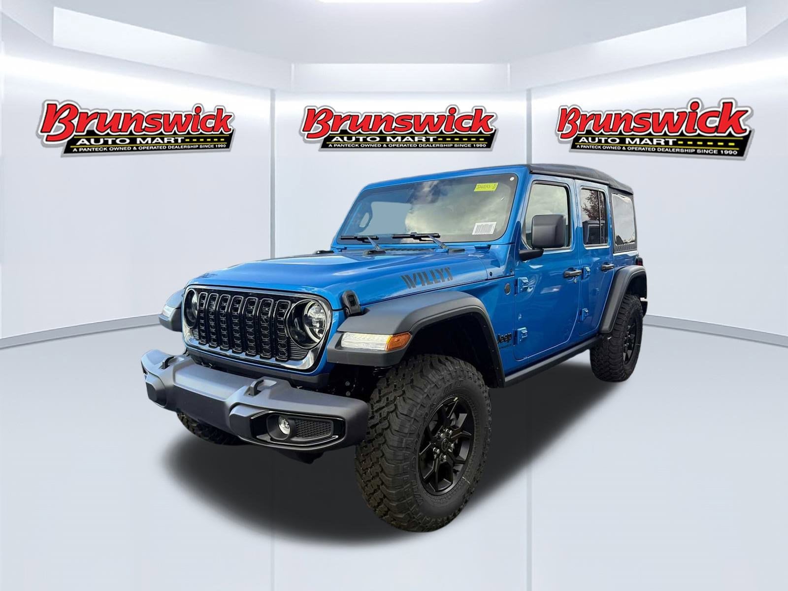 2026 Jeep Wrangler 4-Door Willys's photo