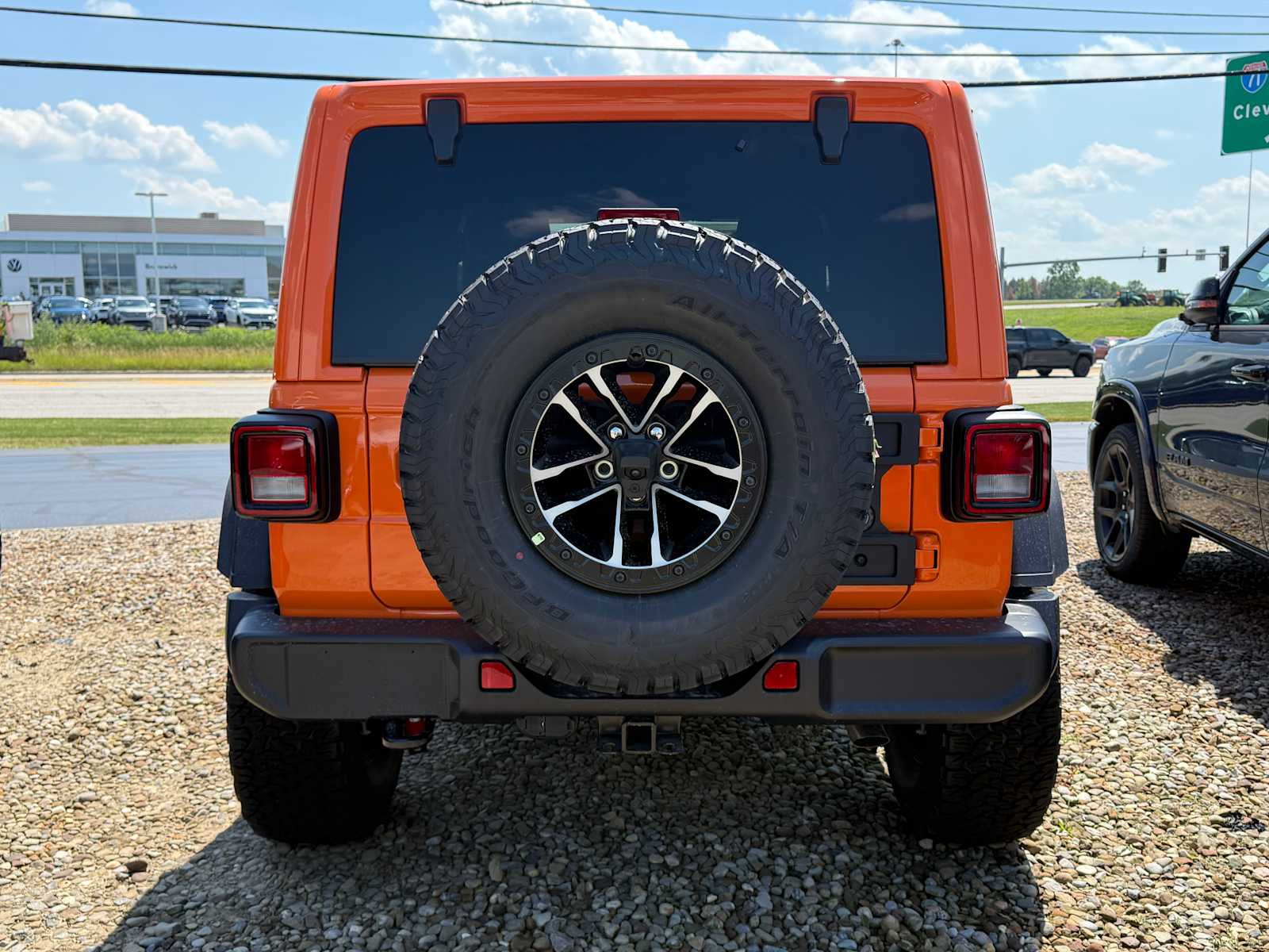 2025 Jeep Wrangler Willys Sport photo 4