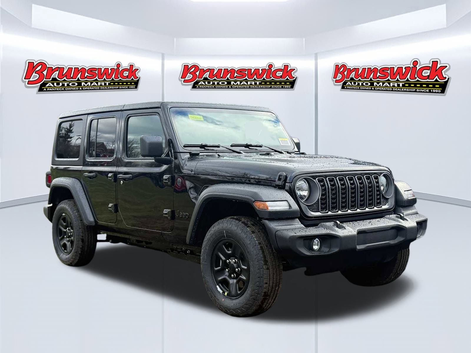 2026 Jeep Wrangler 4-Door Sport's photo