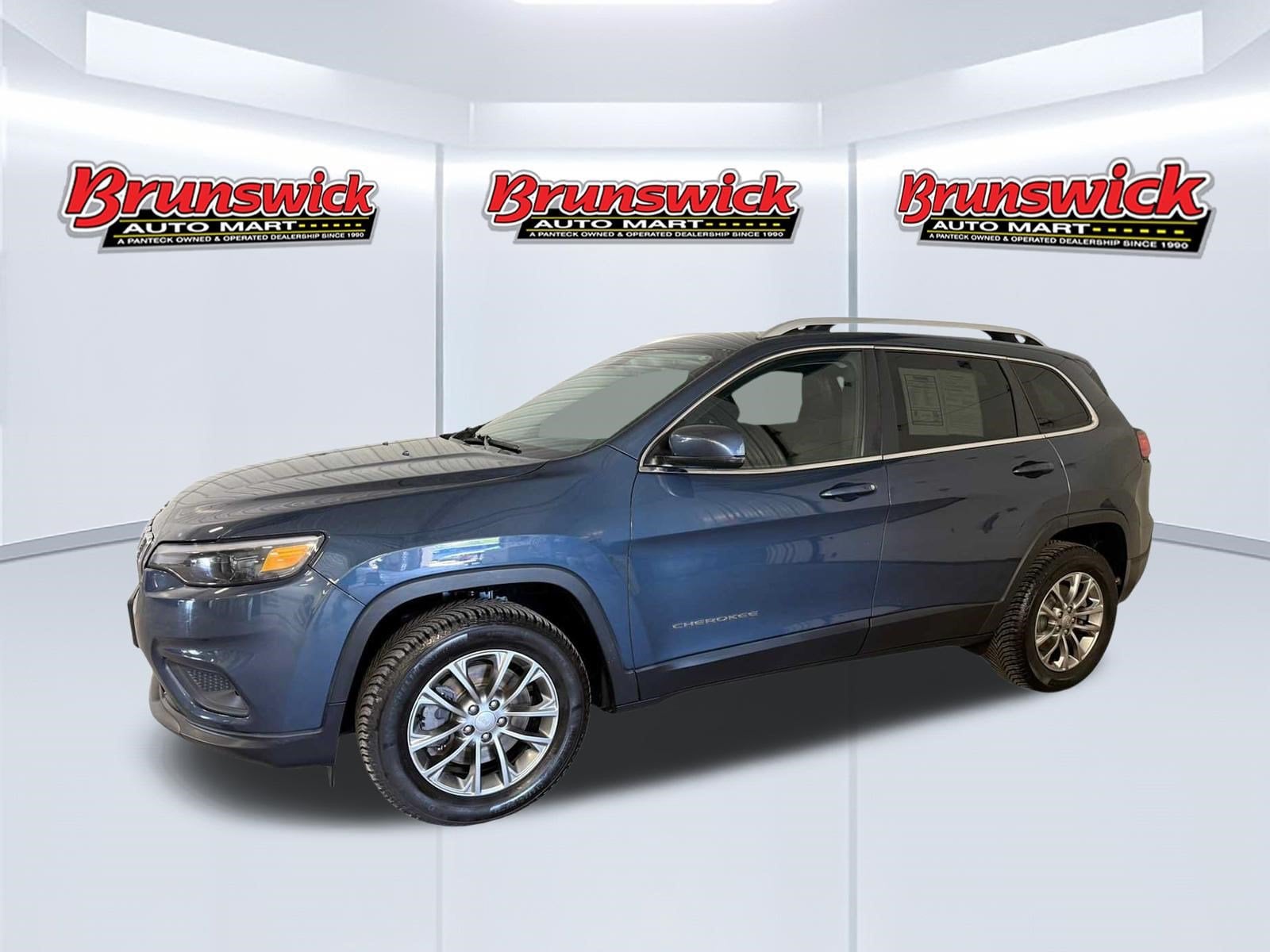 Used 2019 Jeep Cherokee Latitude Plus with VIN 1C4PJMLB2KD365047 for sale in Brunswick, OH