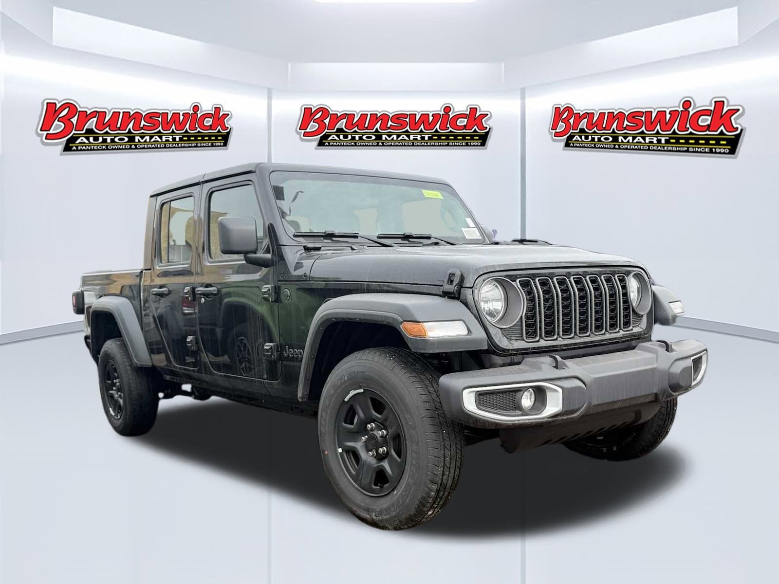 2026 Jeep Gladiator Pickup 
