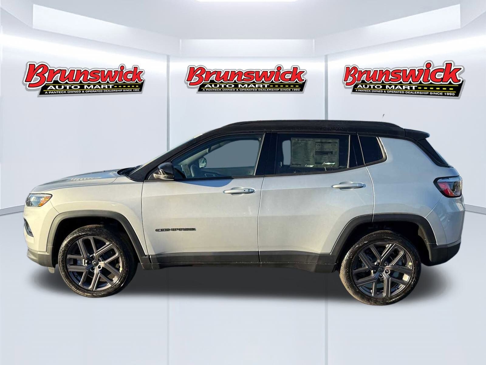 2026 Jeep Compass Limited Altitude photo 3