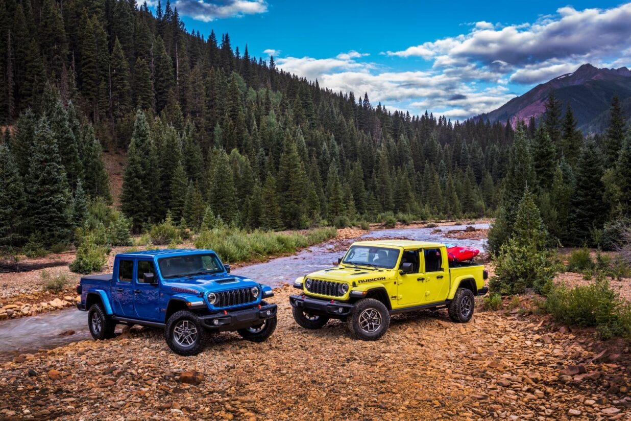 2024 Jeep Gladiator.jpg