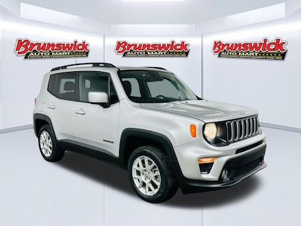 Featured Pre-Owned 2021 Jeep Renegade Latitude SUV for sale near you in Brunswick, OH