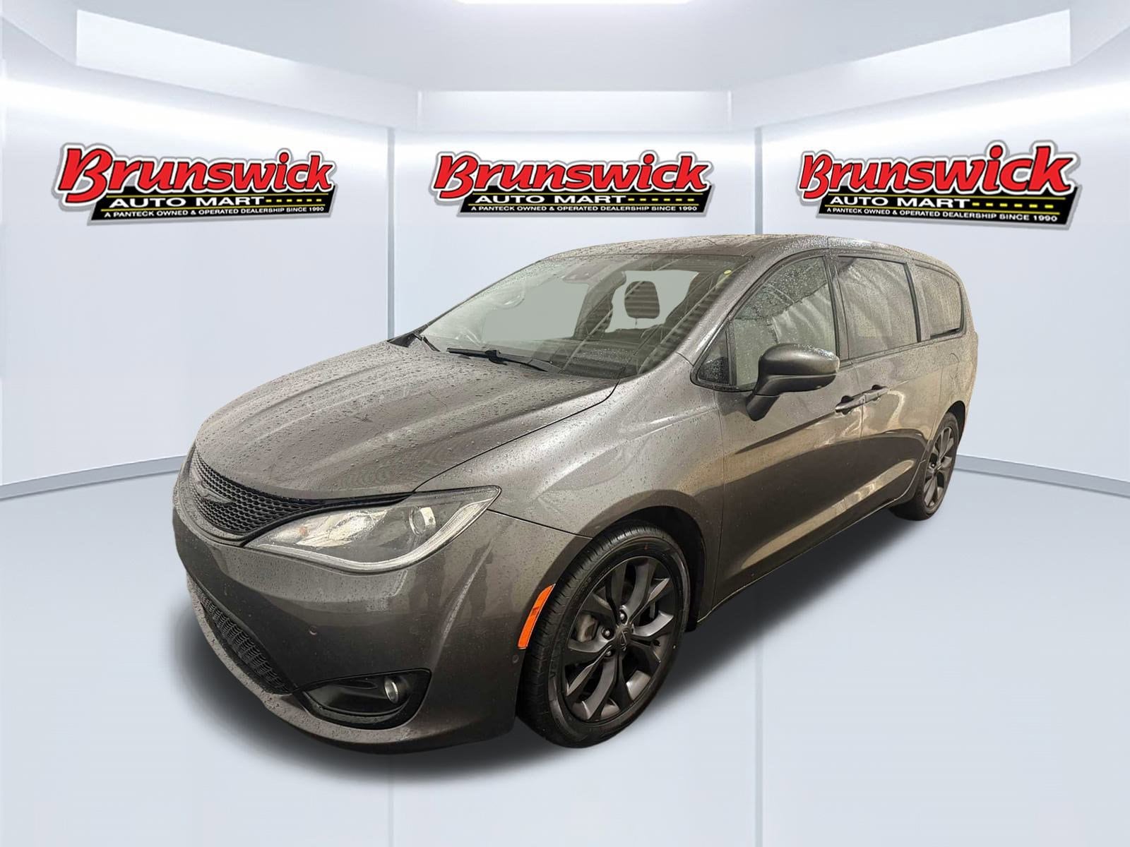 2019 Chrysler Pacifica Van Passenger Van  2019 Chrysler Pacifica Van Passenger Van