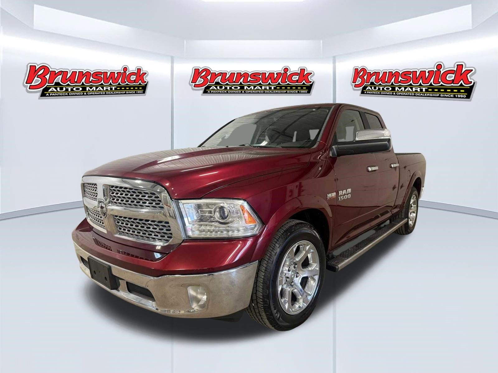 2017 RAM 1500 Laramie 4x4 Quad Cab 6'4's photo