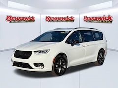 2026 Chrysler Pacifica LIMITED AWD Passenger Van