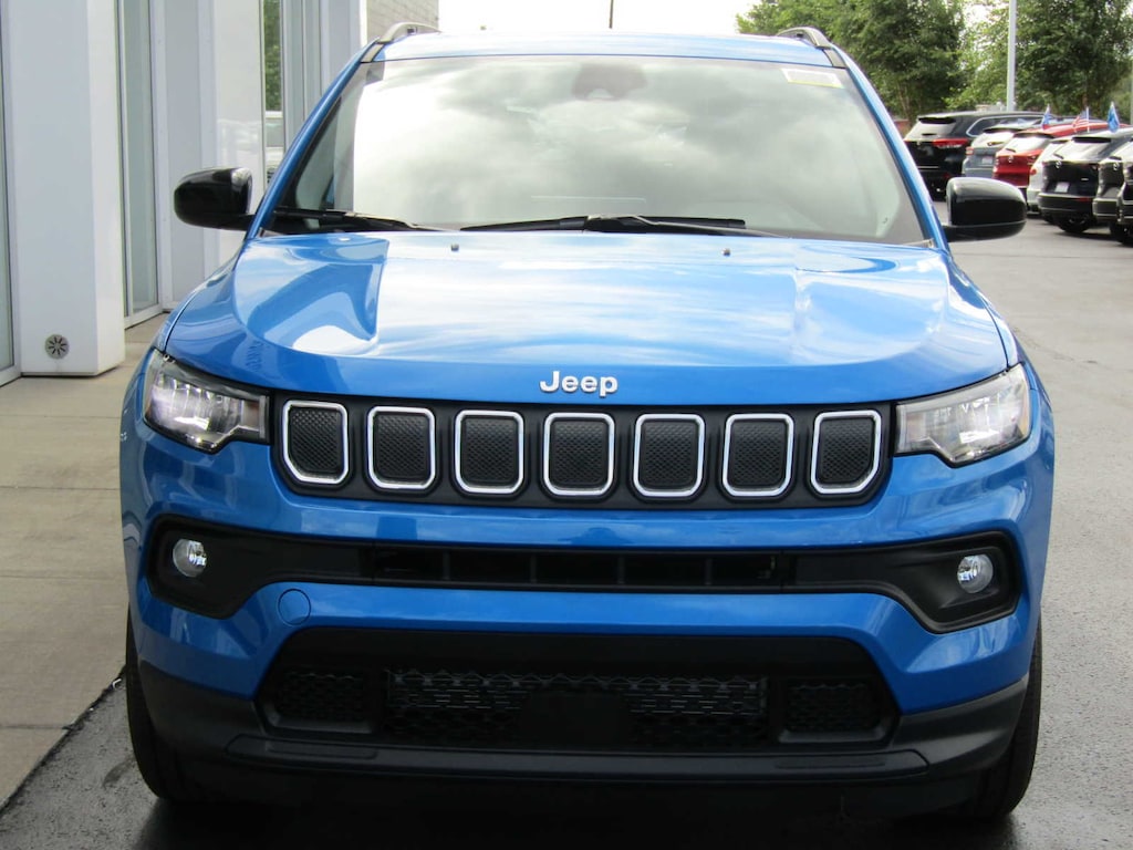 New 2024 Jeep Compass LATITUDE LUX 4X4 For Sale in Brunswick, OH Near