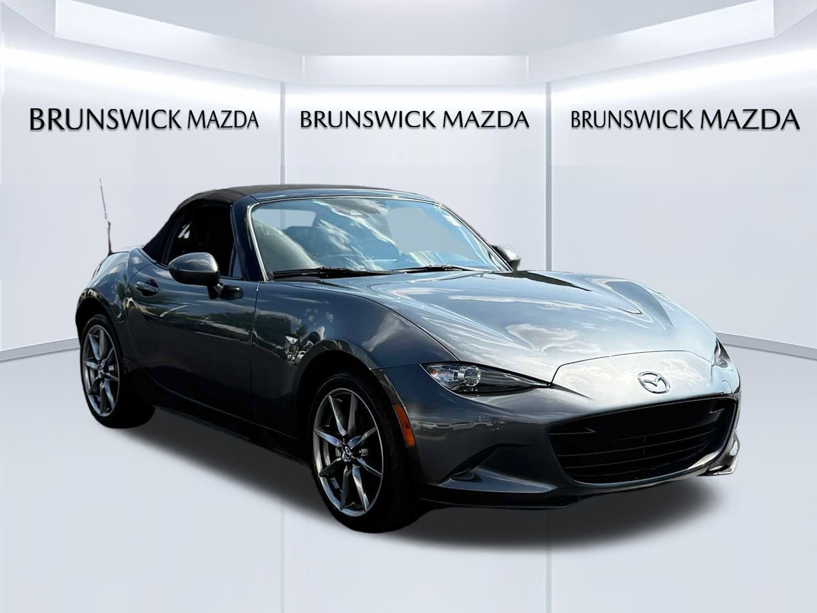 2022 Mazda MX-5 Miata Miata Grand Touring photo 4