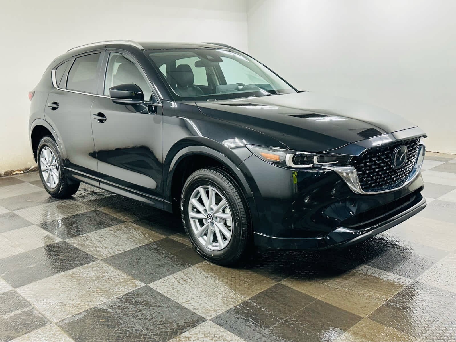 2025 Mazda CX-5 2.5 Select photo 3