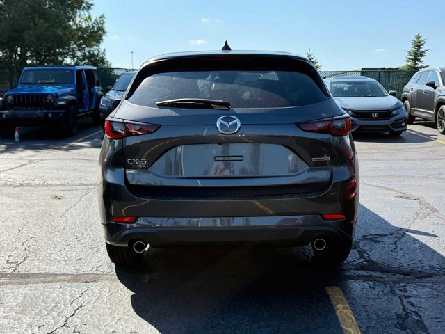 2025 Mazda CX-5 2.5 Select photo 4