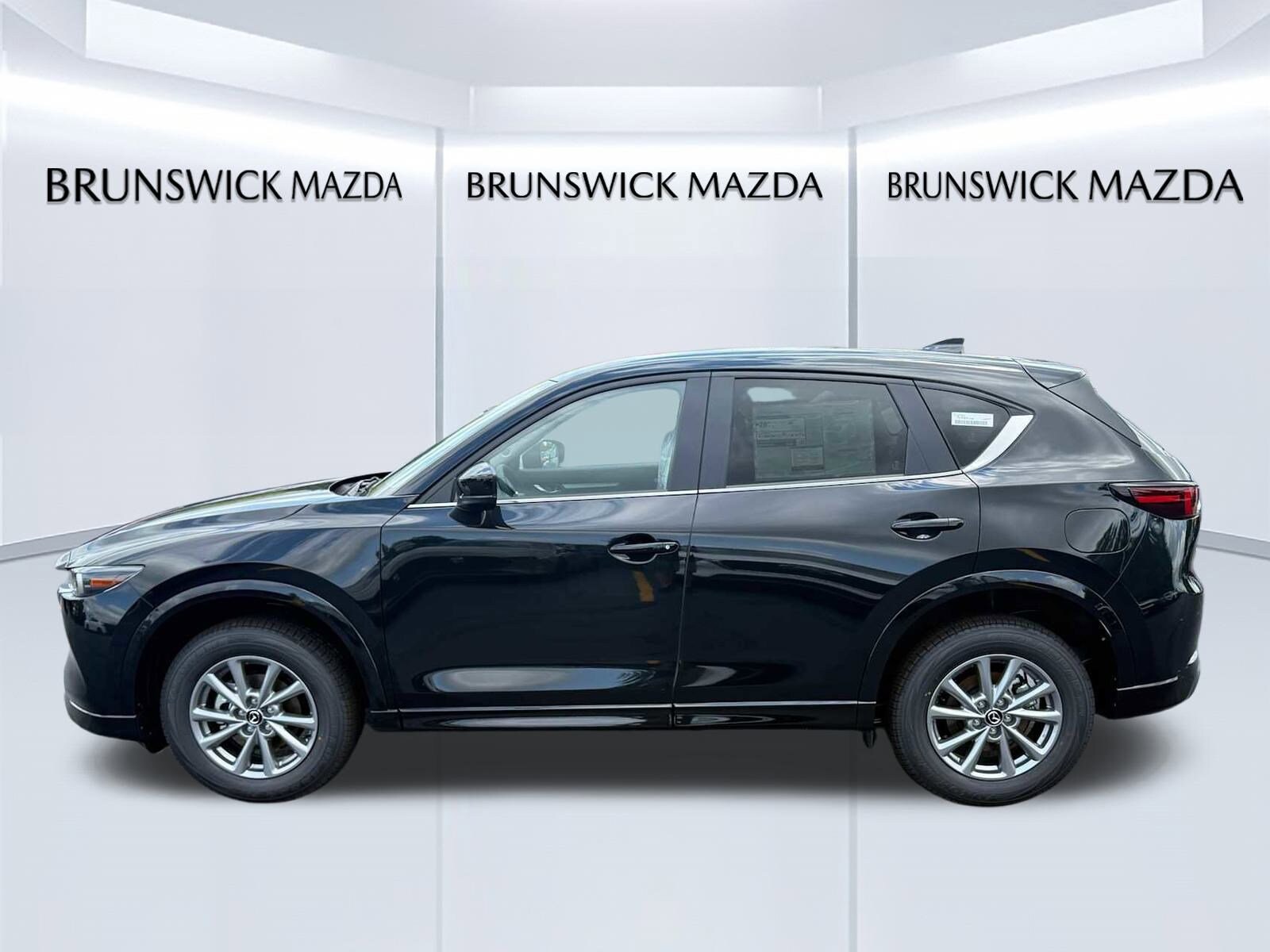 2025 Mazda CX-5 2.5 Select photo 3