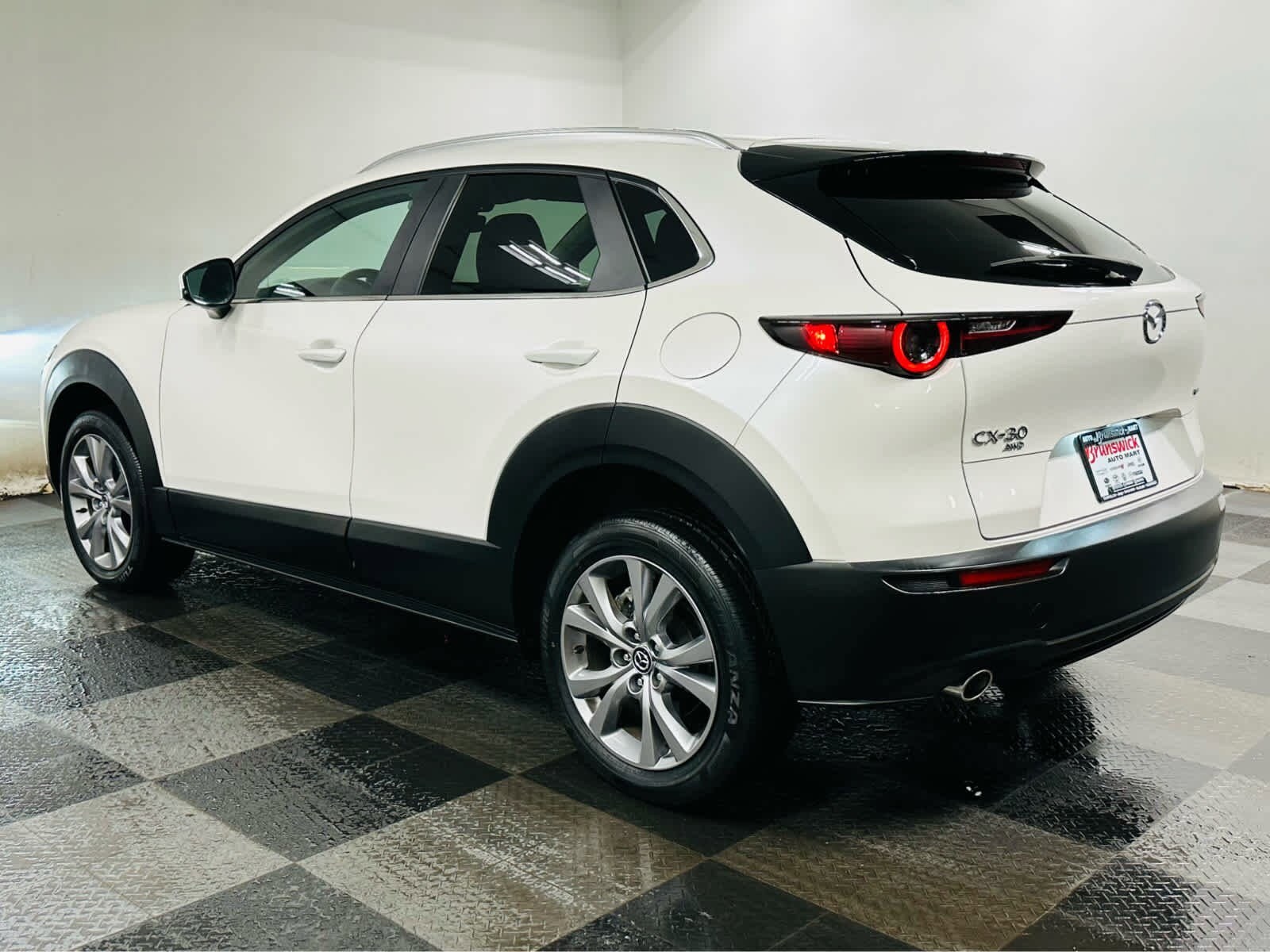 2022 Mazda CX-30 2.5 Select photo 3