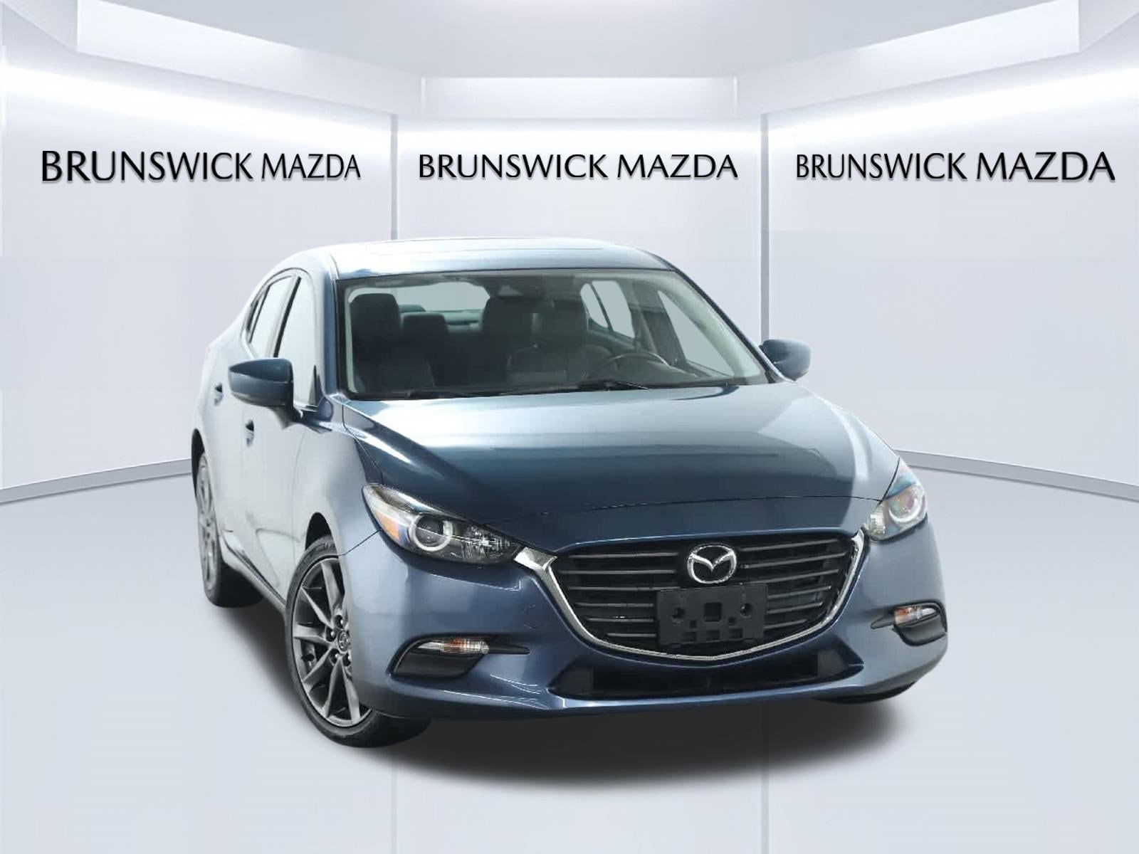 Used 2018 Mazda Mazda3 Touring with VIN 3MZBN1V3XJM263157 for sale in Brunswick, OH