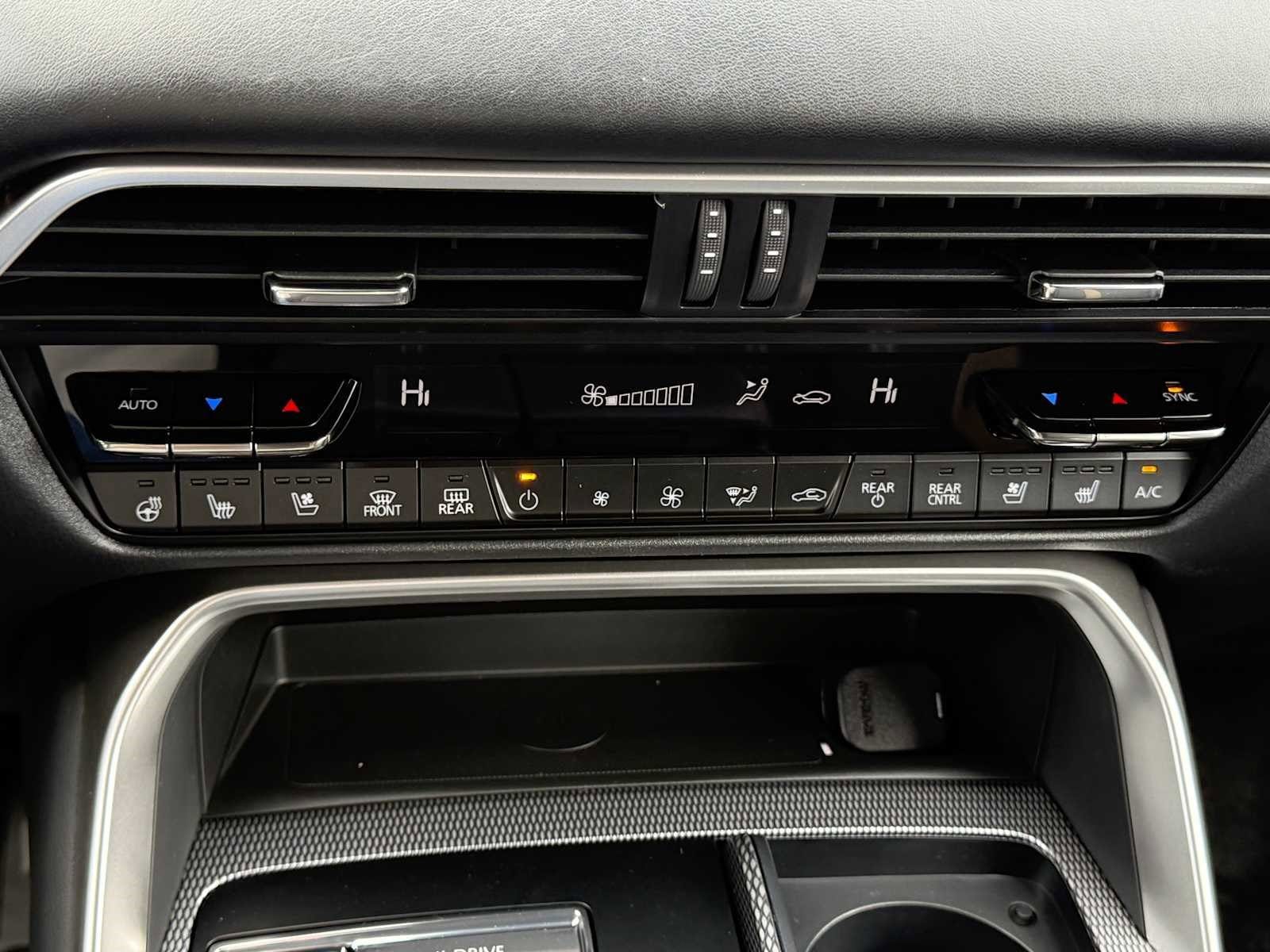 2026 Mazda CX-70 Premium Package - Photo 16