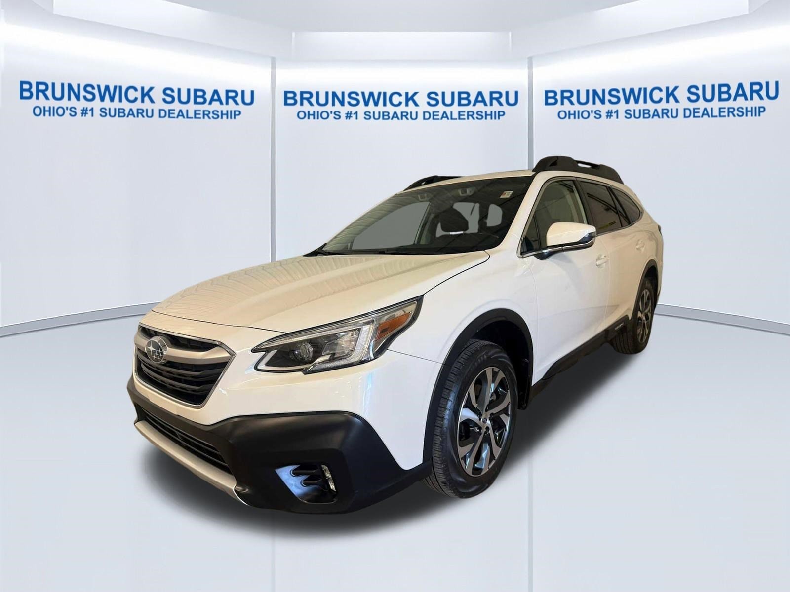 2022 Subaru Outback Limited's photo