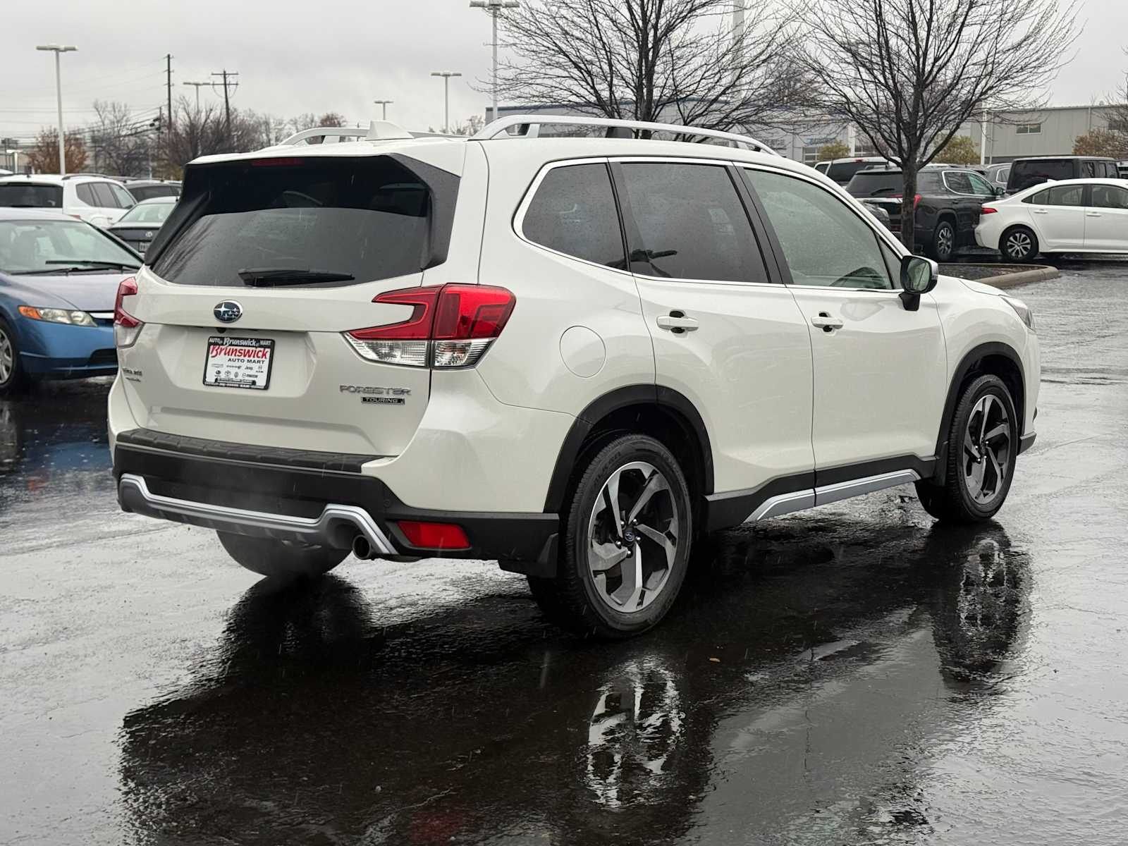 2023 Subaru Forester Touring photo 4