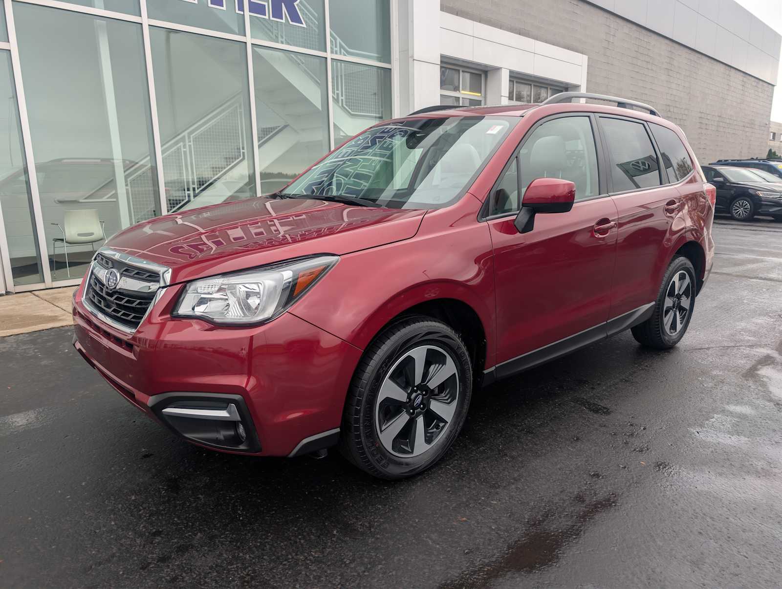 2018 Subaru Forester Premium photo 3