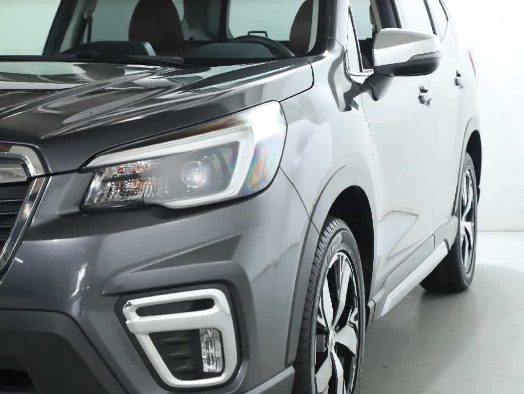 2021 Subaru Forester Touring photo 4