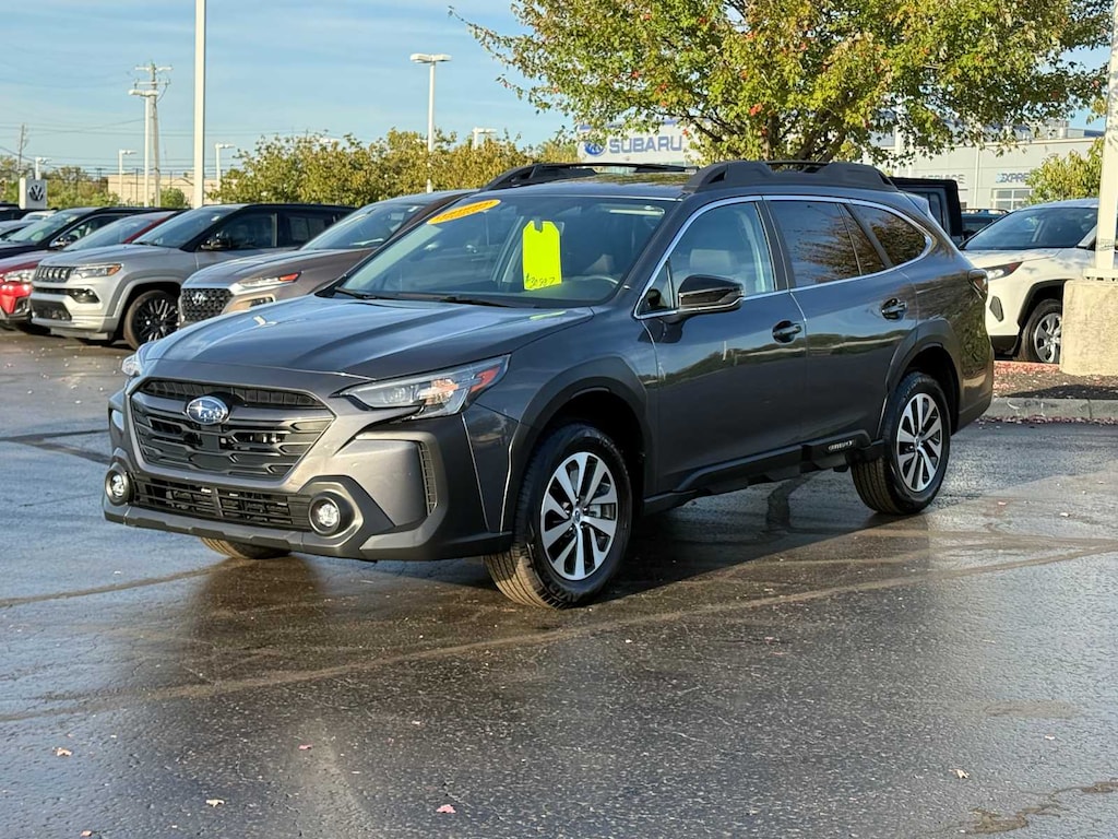 Used 2025 Subaru Outback Premium SUV