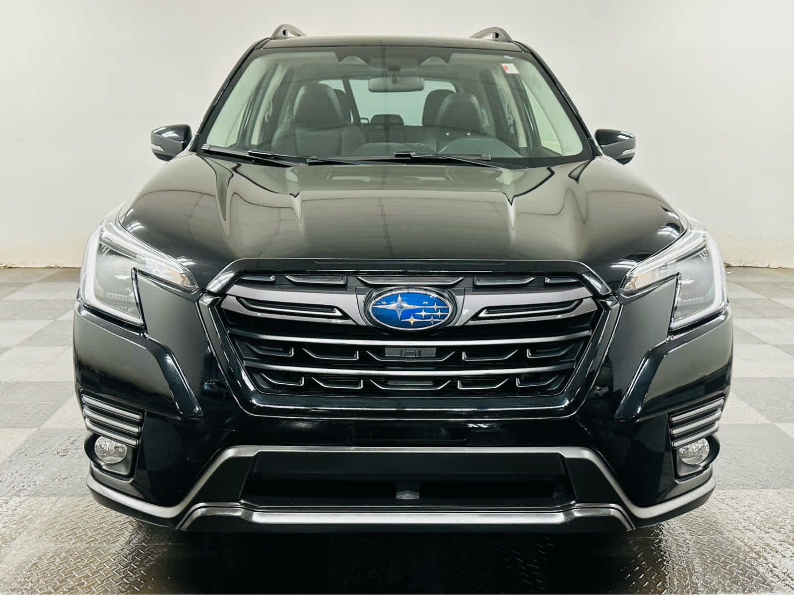 2023 Subaru Forester Limited photo 2