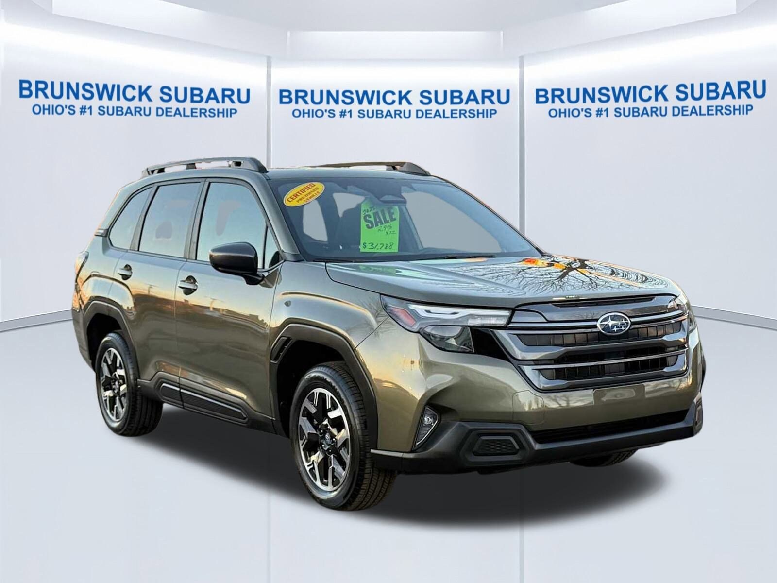 2025 Subaru Forester Premium Base photo 3