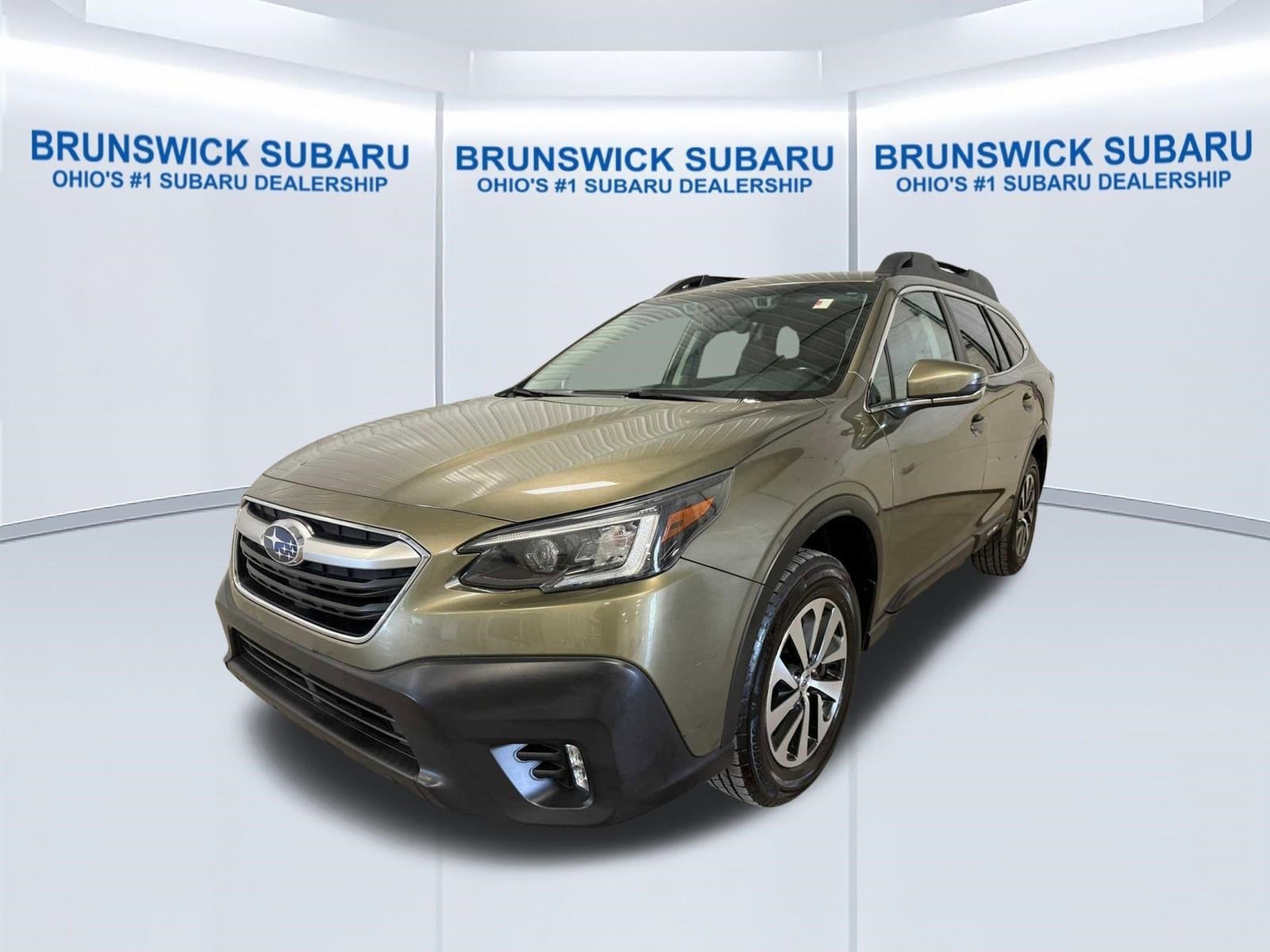 2022 Subaru Outback Premium's photo