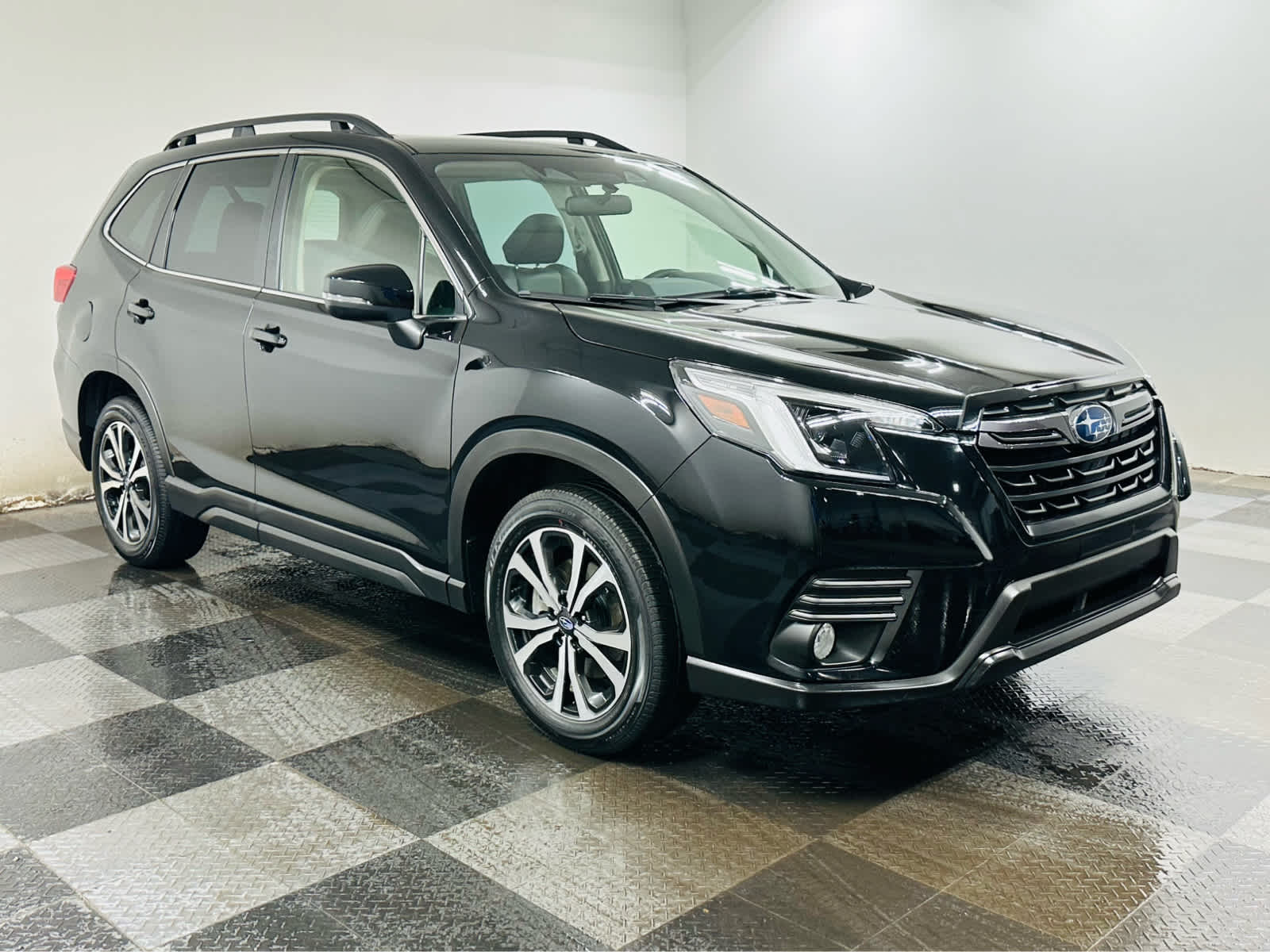 2023 Subaru Forester Limited photo 3