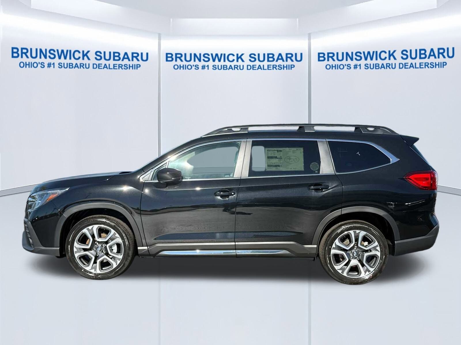2025 Subaru Ascent Limited photo 3