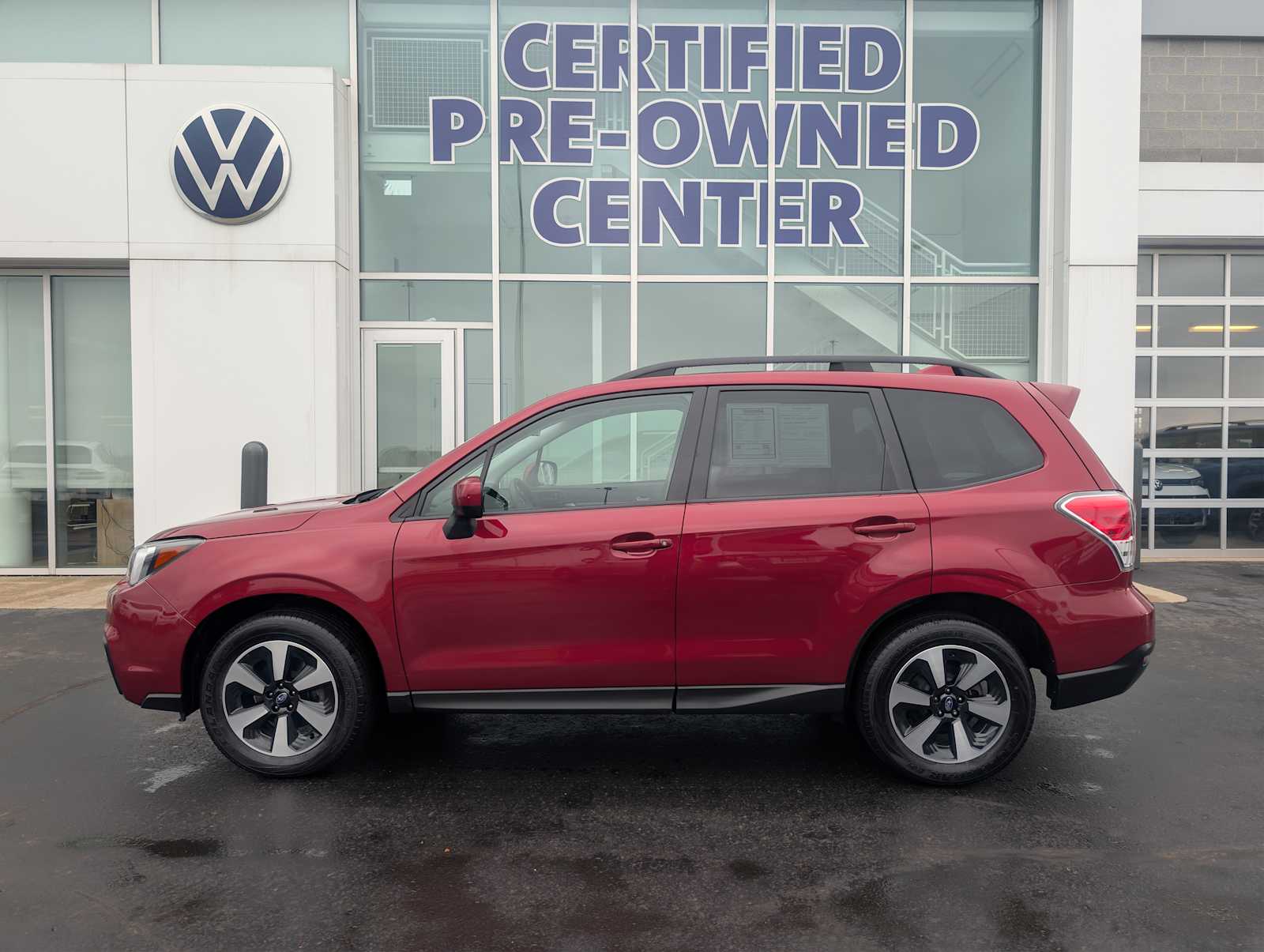 2018 Subaru Forester Premium photo 4