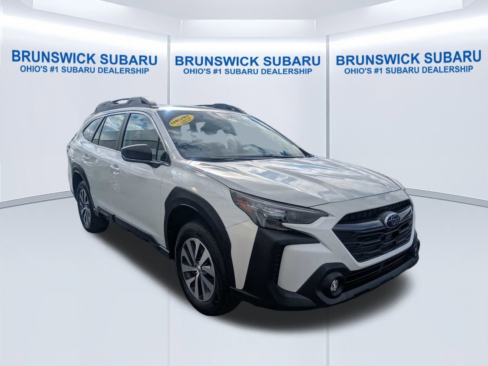 2025 Subaru Outback Base's photo