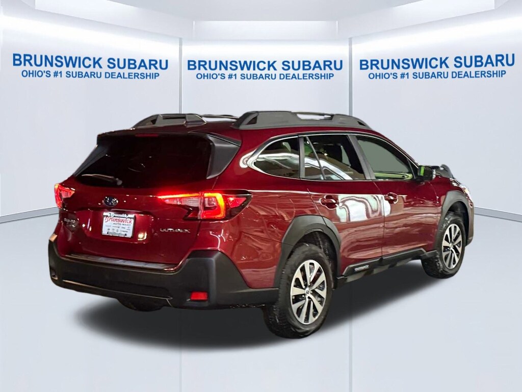 Used 2025 Subaru Outback Premium SUV