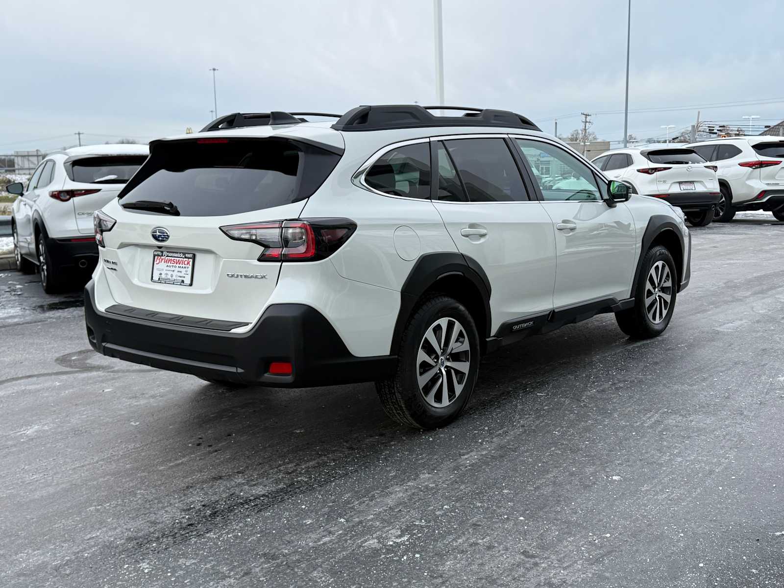 2025 Subaru Outback Premium photo 3