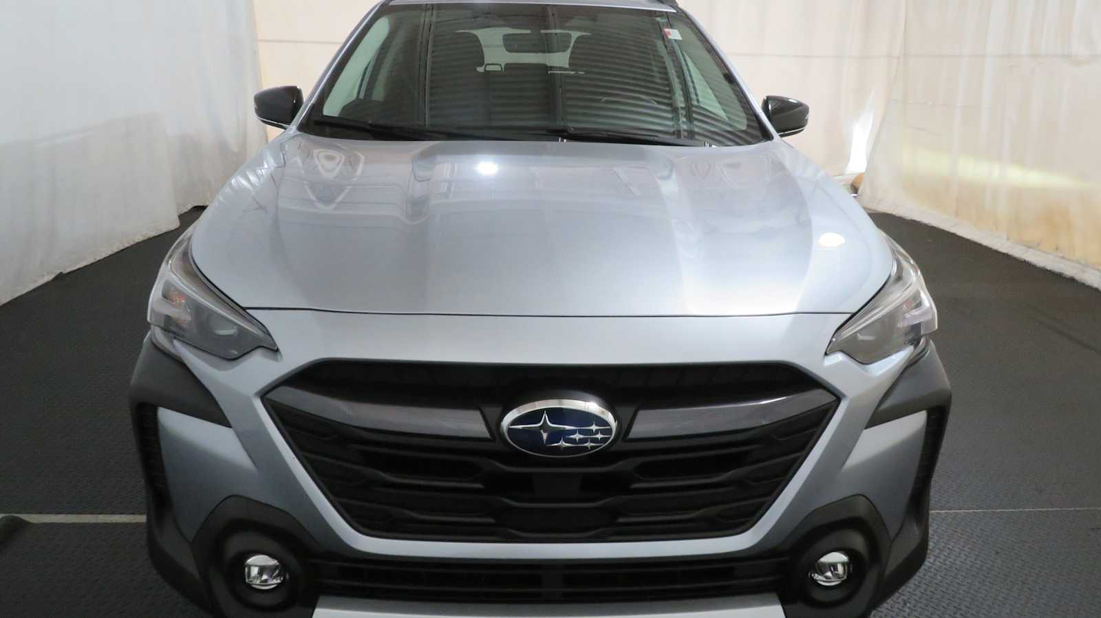 2023 Subaru Outback Limited photo 2