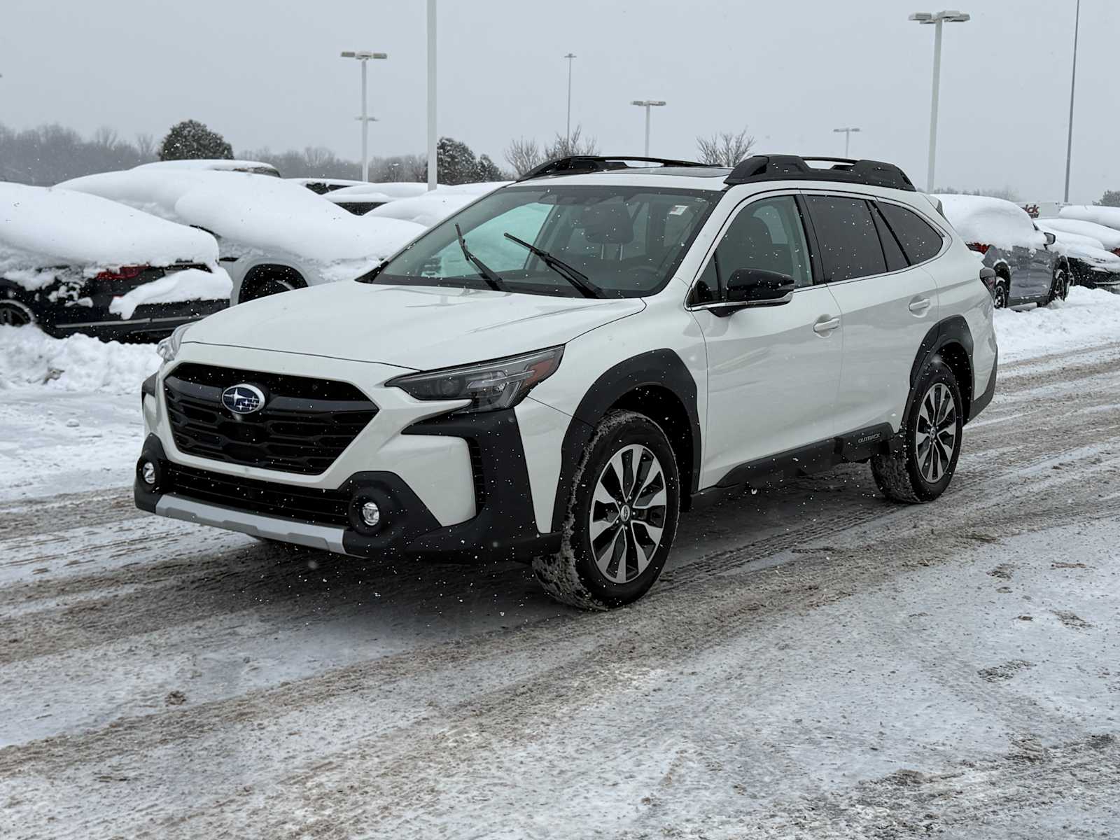 2023 Subaru Outback Limited's photo