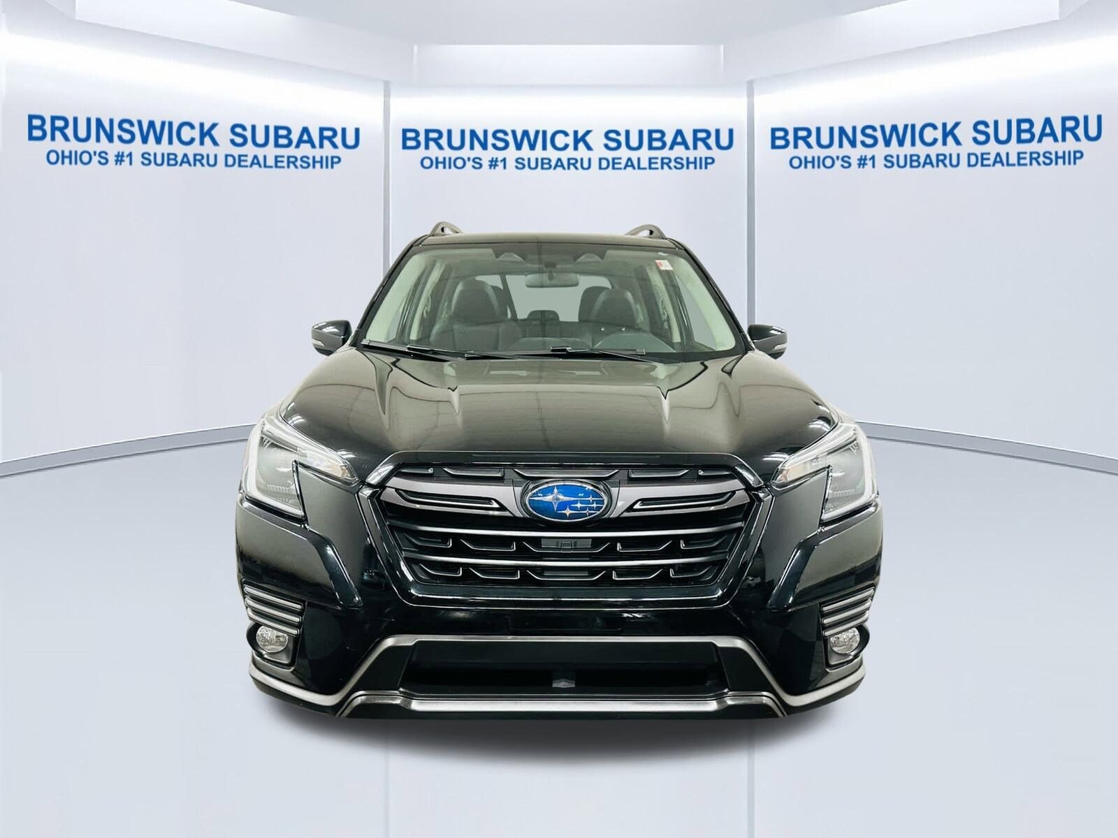 2023 Subaru Forester Limited photo 2