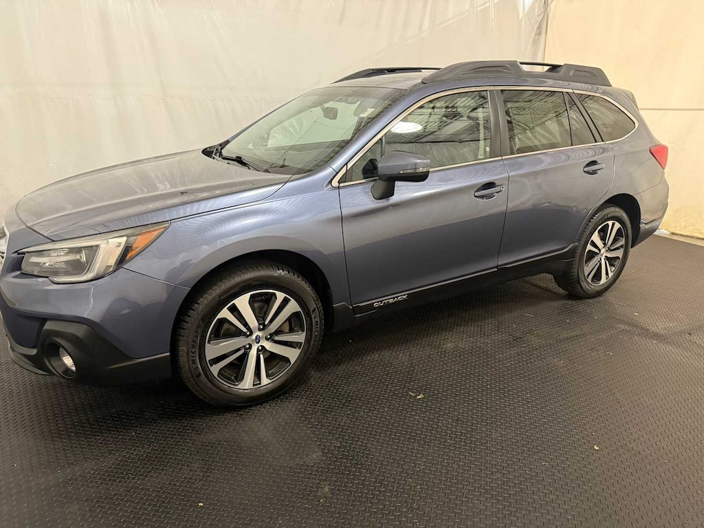 Used 2018 Subaru Outback Limited SUV