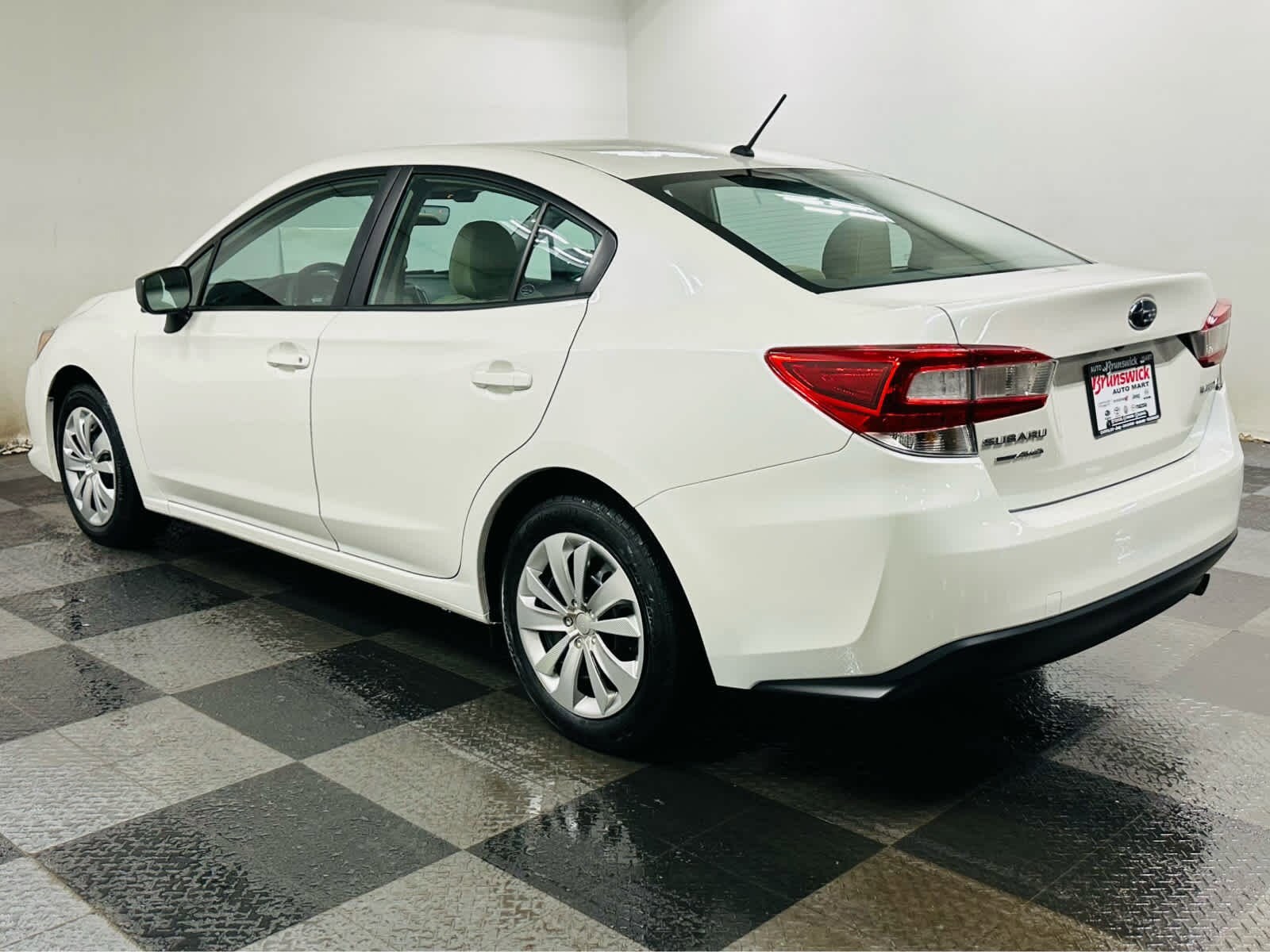 2023 Subaru Impreza Base photo 4