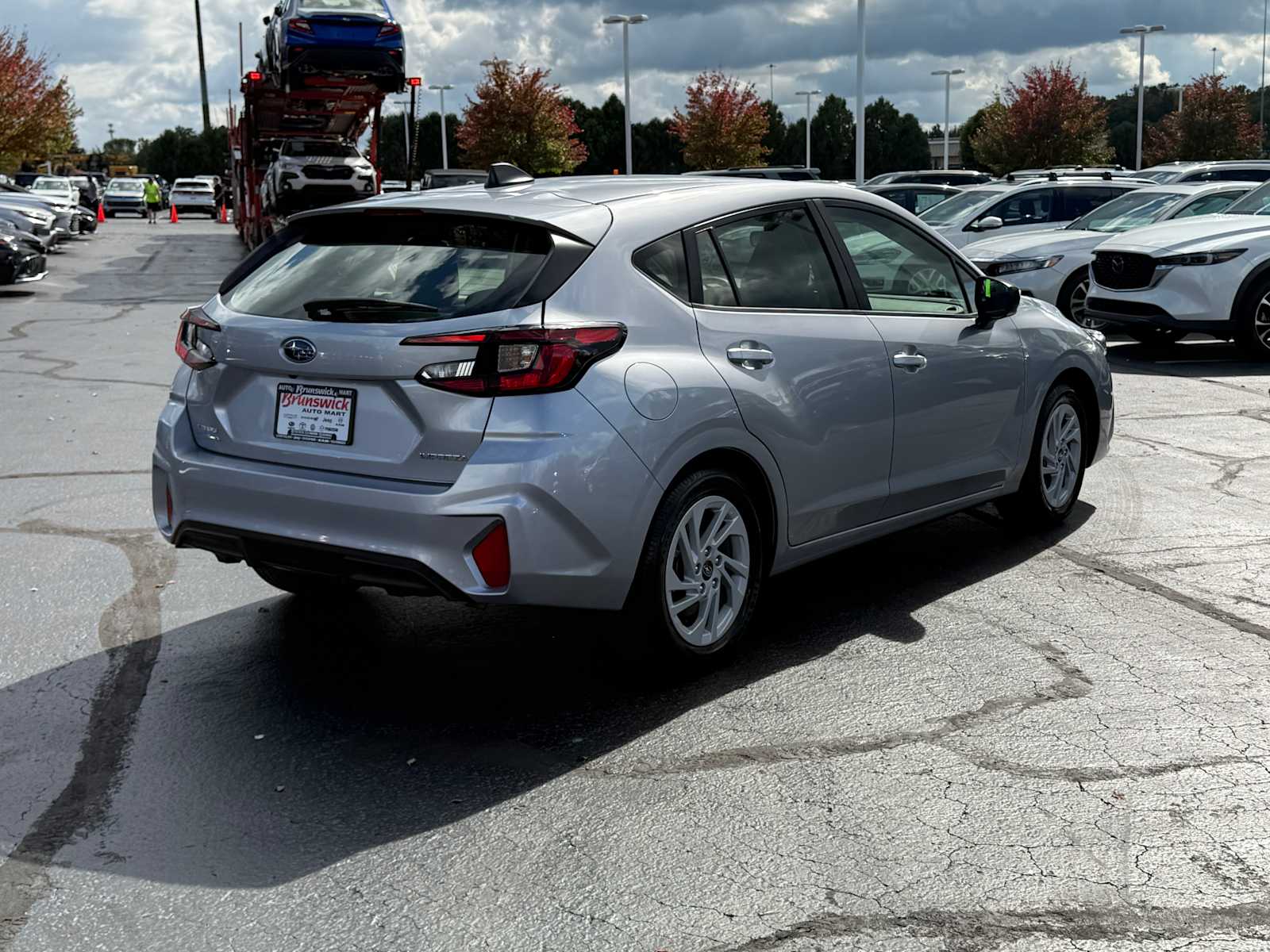 2025 Subaru Impreza Base photo 4
