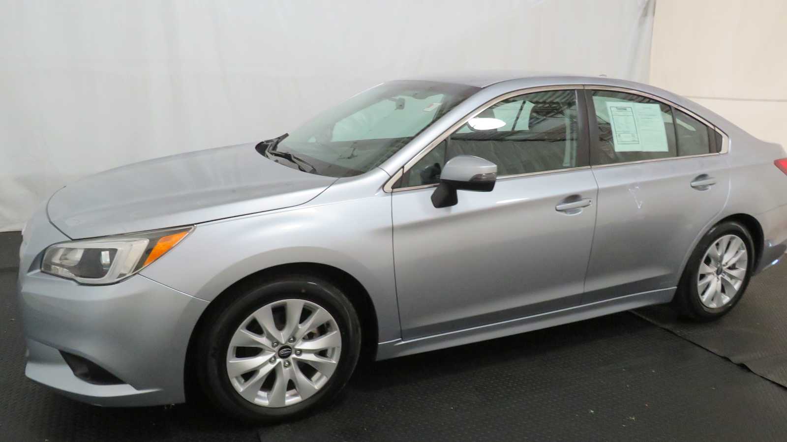 2016 Subaru Legacy 2.5i Premium photo 2